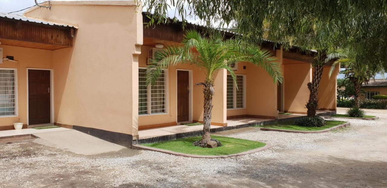 Mwiluzi Motel Ltd Lusaka Exteriér fotografie